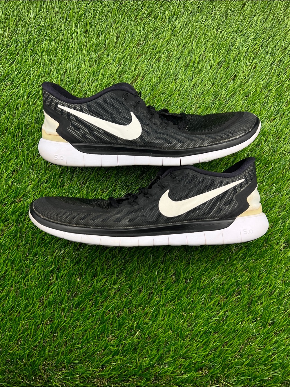 Nike Free 5.0 Men's Walking Gym Training Running Shoes Black White - 10.5